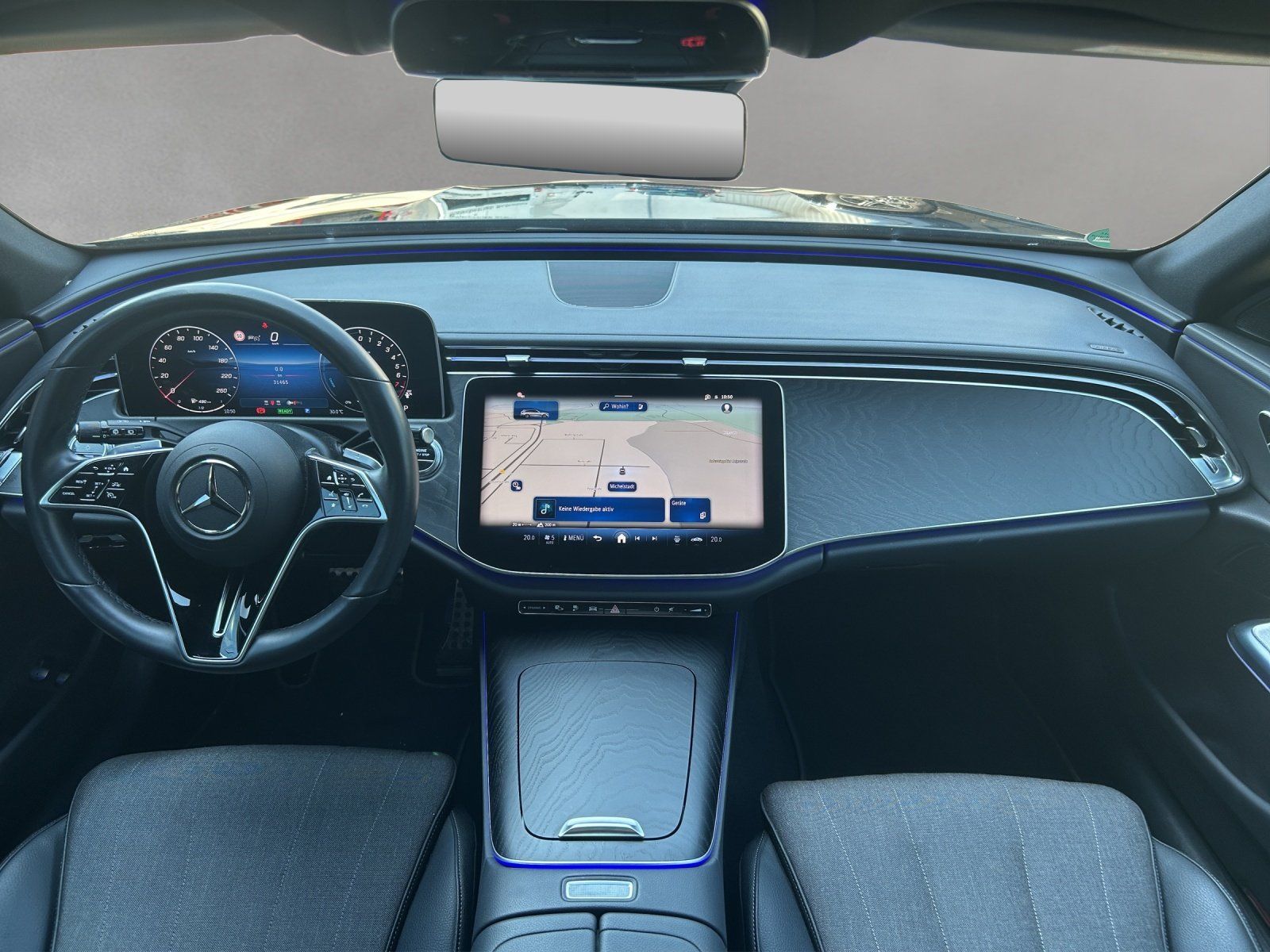 Fahrzeugabbildung Mercedes-Benz e T-Modell DISTRO AHK KEYLESS LRH LED AVANTG