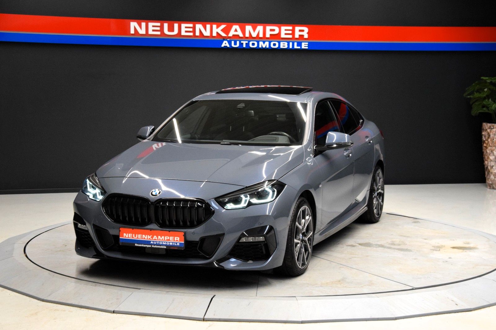 Fahrzeugabbildung BMW 218i Gran Coupé M Sport H&k Panorama HuD Memory