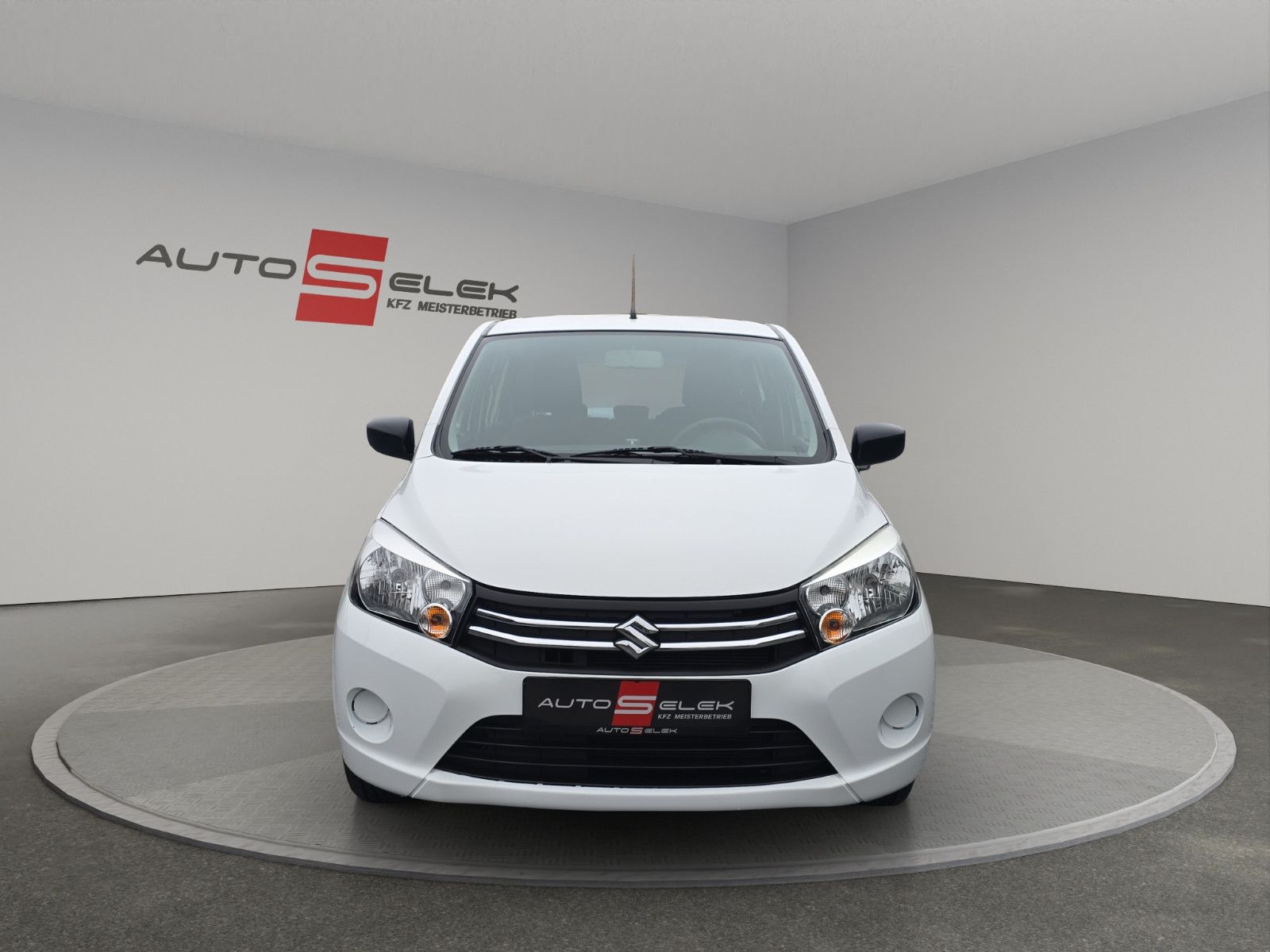 Fahrzeugabbildung Suzuki Celerio Club AUS 1.HAND+WENIG KM+TÜV SERVICE NEU