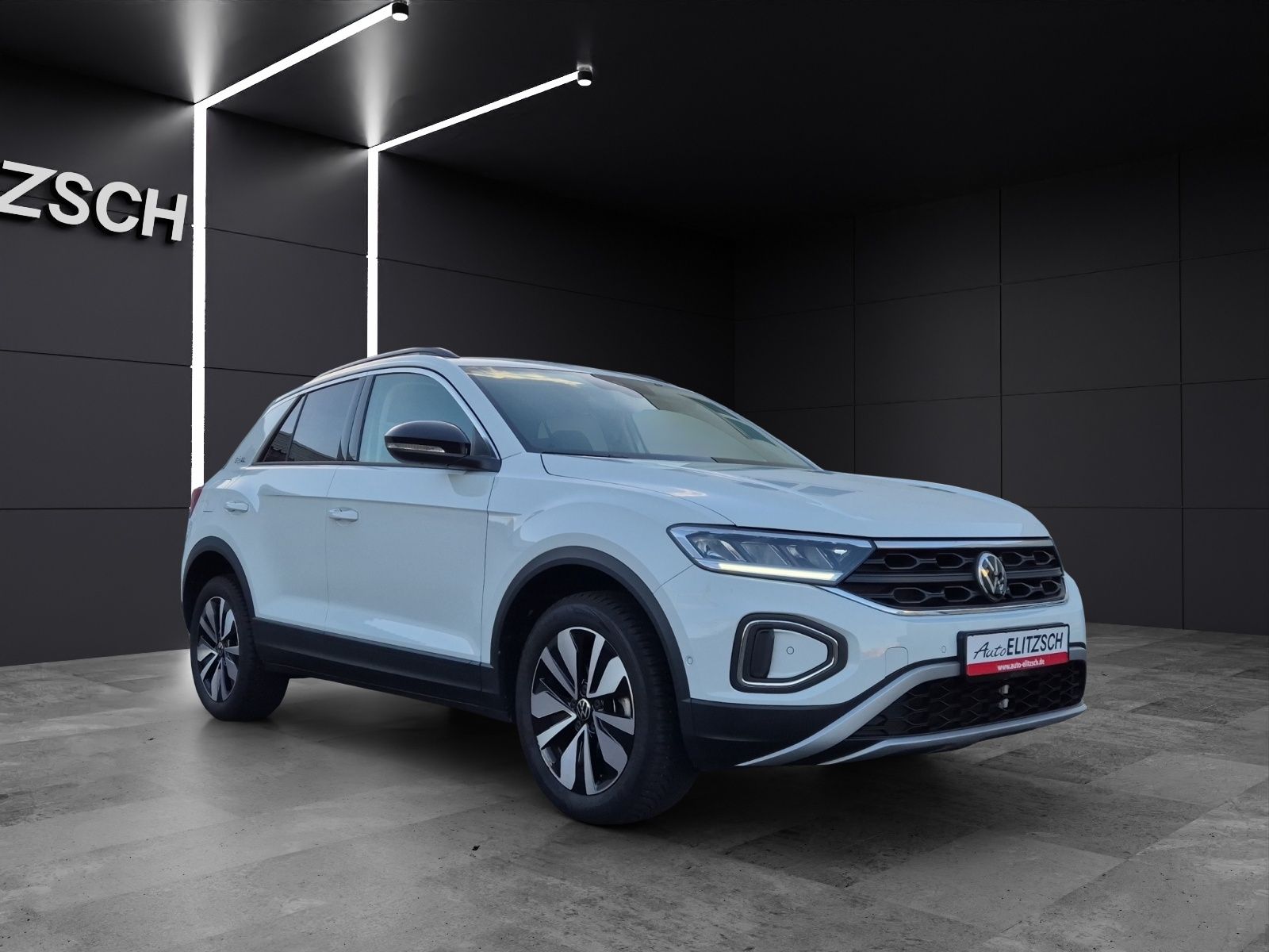 Fahrzeugabbildung Volkswagen T-Roc TSI Goal LED Navi AID ACC Park-Assist SH 1