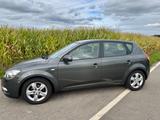 Kia cee'd / Ceed 1.6 CVVT Edition 7 Edition 7 - gebrauchte Kia cee'd / Ceed aus dem Jahr 2011
