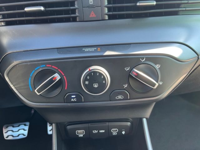 Fahrzeugabbildung Hyundai BAYON Trend DCT 100 PS MY25 1.0 T-GDI EU6d Navi
