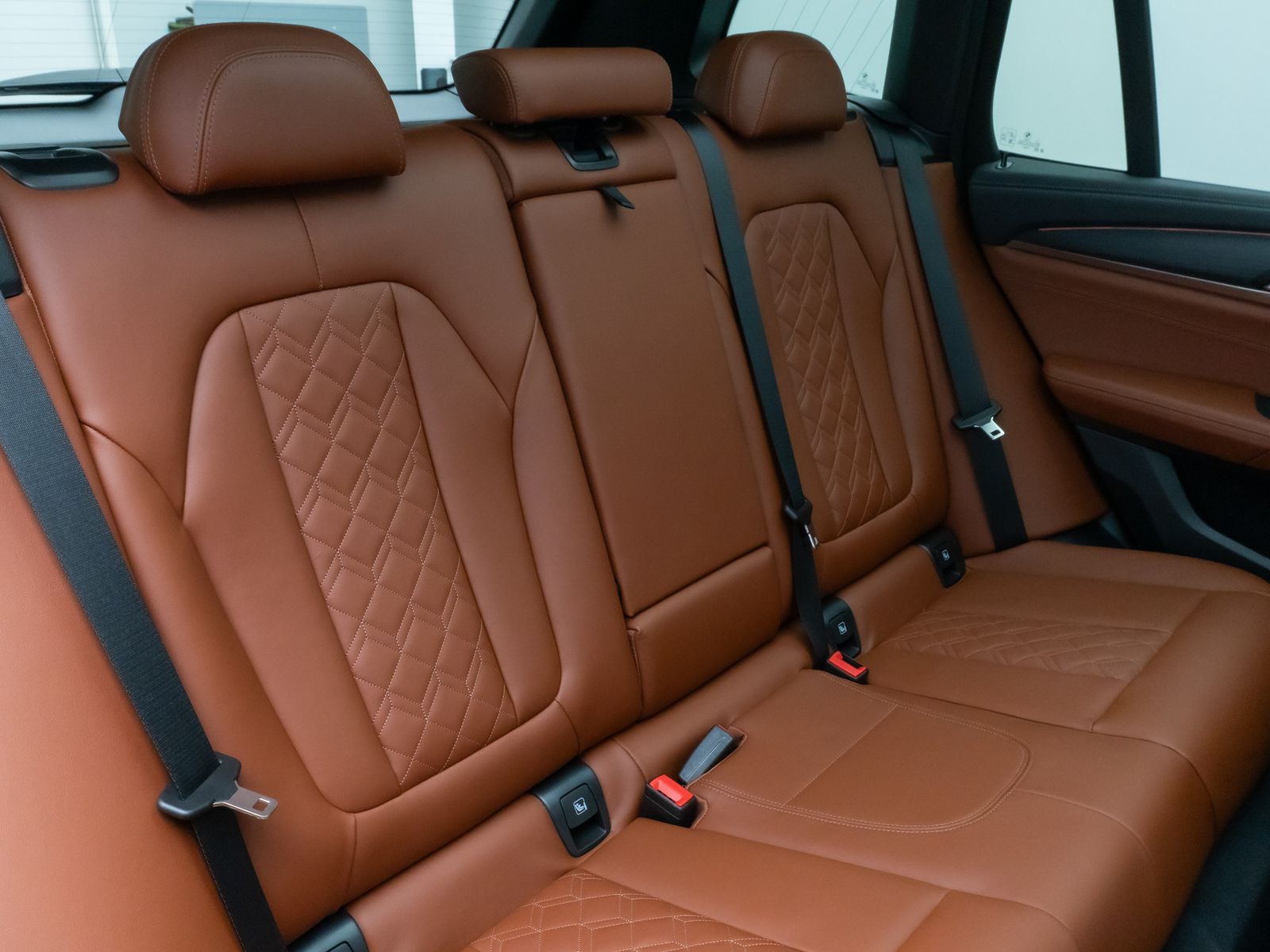 Fahrzeugabbildung BMW X3 xD30i M Sport Panorama Laser Kamera HUD HiFi