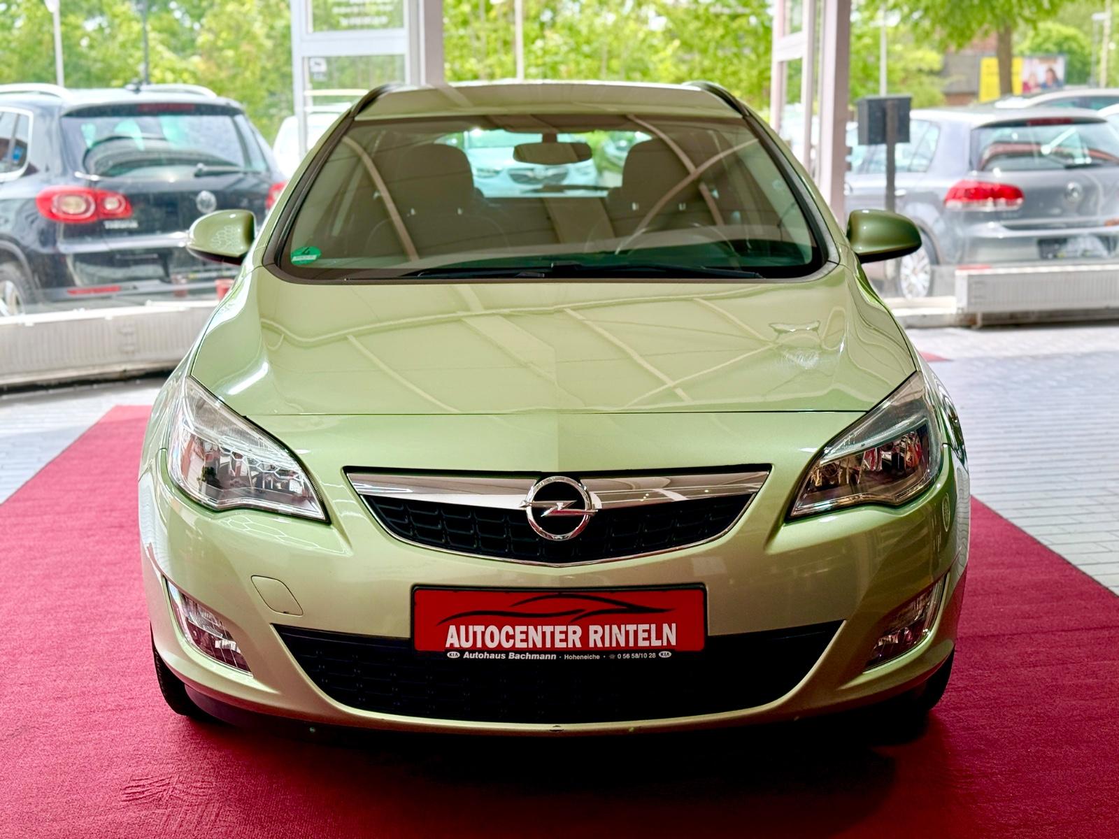Opel Astra J 1.4 Sports Tourer Design Edition