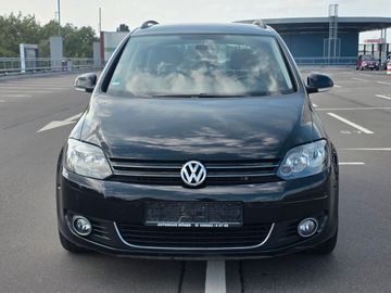 Volkswagen Golf - 2