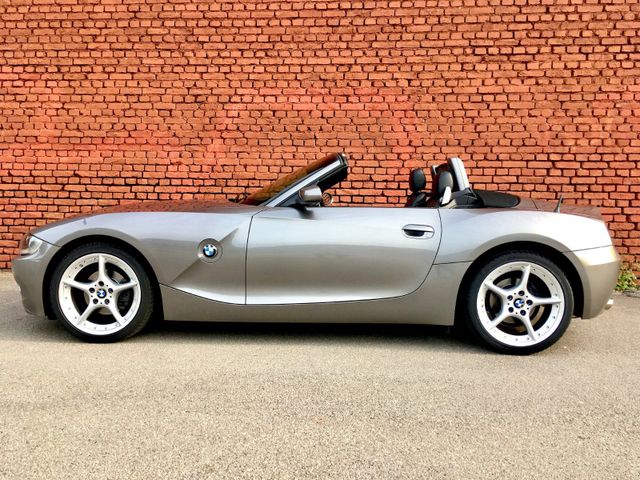 BMW Z4 - 2,2L - 6 Zylinder