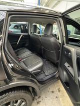 Toyota RAV 4 2,2-l-D-4D 4x4 Edition Automatik Edition - Toyota RAV 4 mit Diesel-Antrieb: Allradantrieb