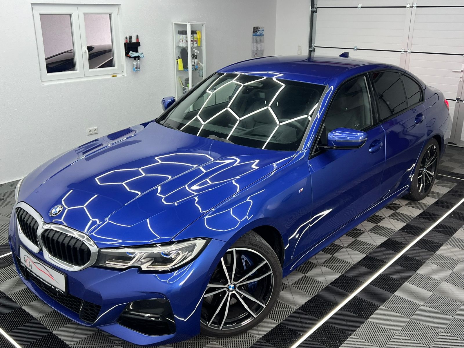 Fahrzeugabbildung BMW 330 i Lim. M SPORT/LASER/360*/H&K/HuD/ACC/DE FZG