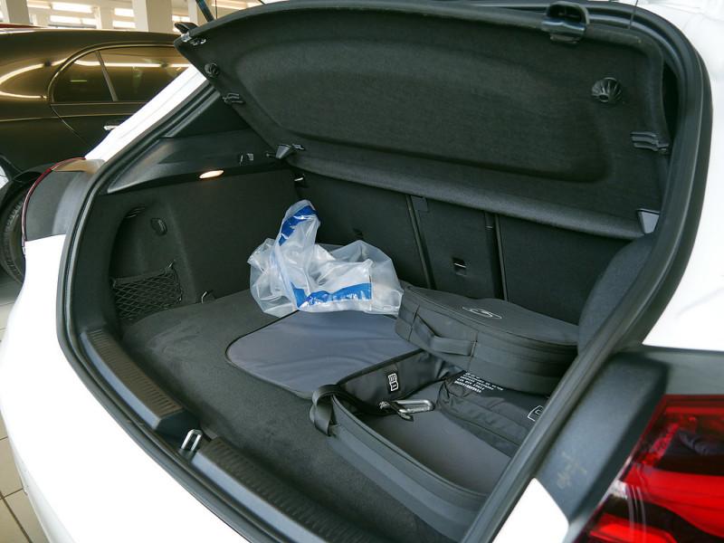 Mercedes-Benz A 250 e , AMG 360 DISTR KAMERA PANO SPUR STANDH