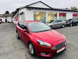 Ford Focus Turnier Titanium/ - Ford Focus: Rot