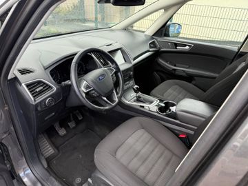 Ford Galaxy - 8