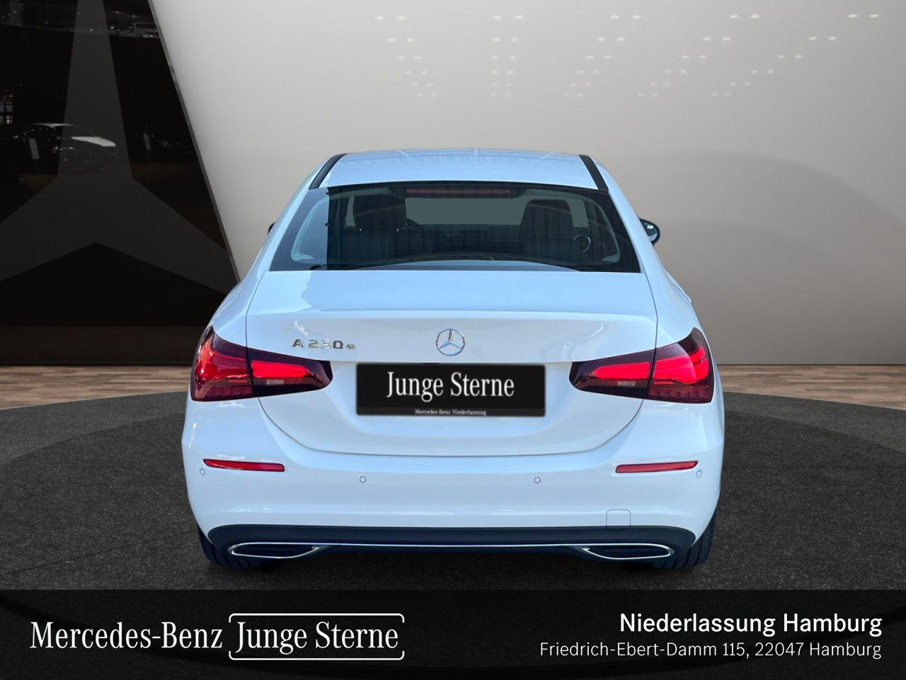 Mercedes-Benz A 250 e Progressive Limousine DISTR/AHK/AC11kW/