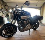 Yamaha MT-01 - YAMAHA MT 01