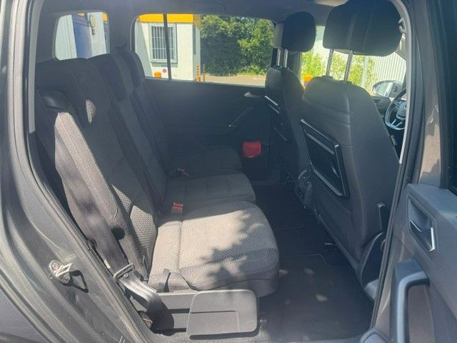 Fahrzeugabbildung Volkswagen Touran Comfortline BMT LED 7 Sitze NAVI
