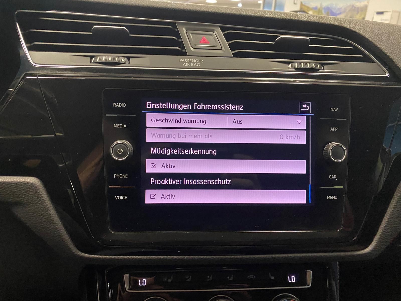 Fahrzeugabbildung Volkswagen Touran 1.4 16V TSI Highline BMT+TOTWINKEL+ACC+++