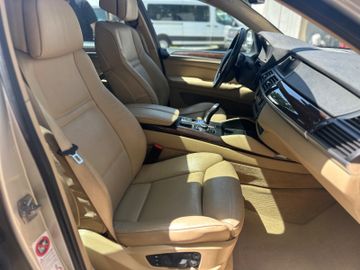 BMW X6 - 11