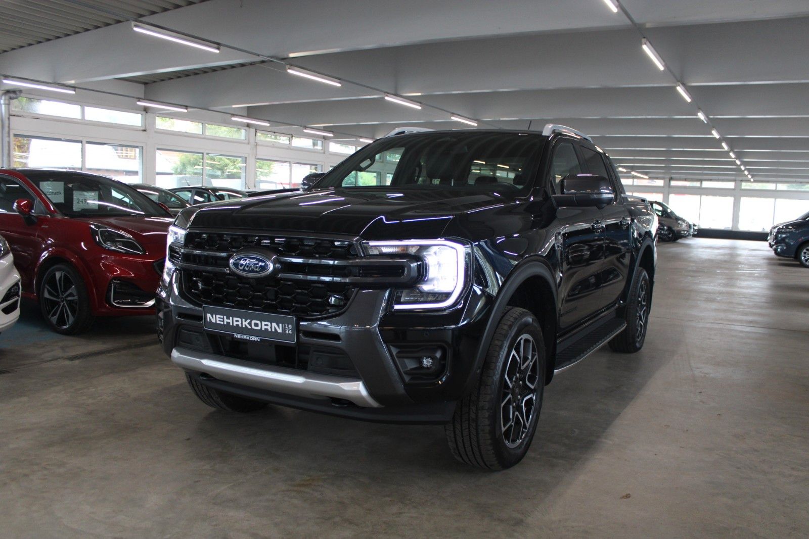 Fahrzeugabbildung Ford Ranger Wildtrak Automatik AHK STDH ACC CAM B&O