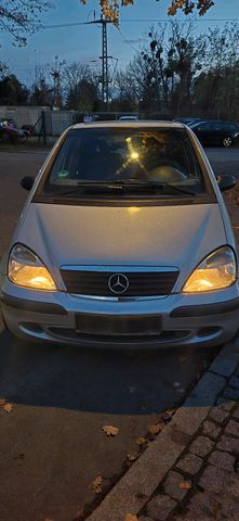 Mercedes-Benz Mercedes Benz A160