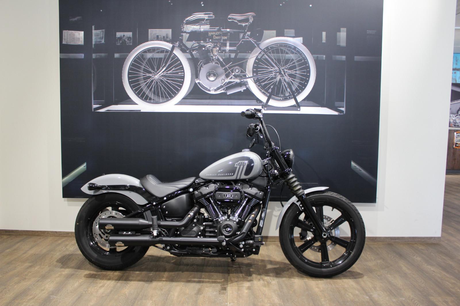 Harley-Davidson Street Bob FXBB 114 incl. Jekill&Hyde erst 665 k