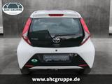 Toyota Aygo 1.0 VVT-i 5-Türer x-play, Klima, AHK für Ra - Toyota Aygo (X) in Chemnitz