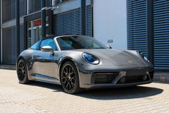 PORSCHE Porsche Targa 4 GTS/SPORT CHRONO & DESIGN PAKET