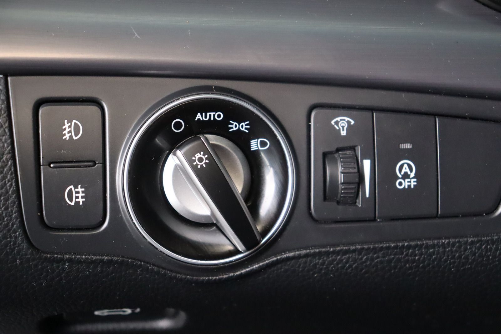 Fahrzeugabbildung Hyundai i40 FL 1.6 CRDi Space Plus * Sitzhzg./-lüftung