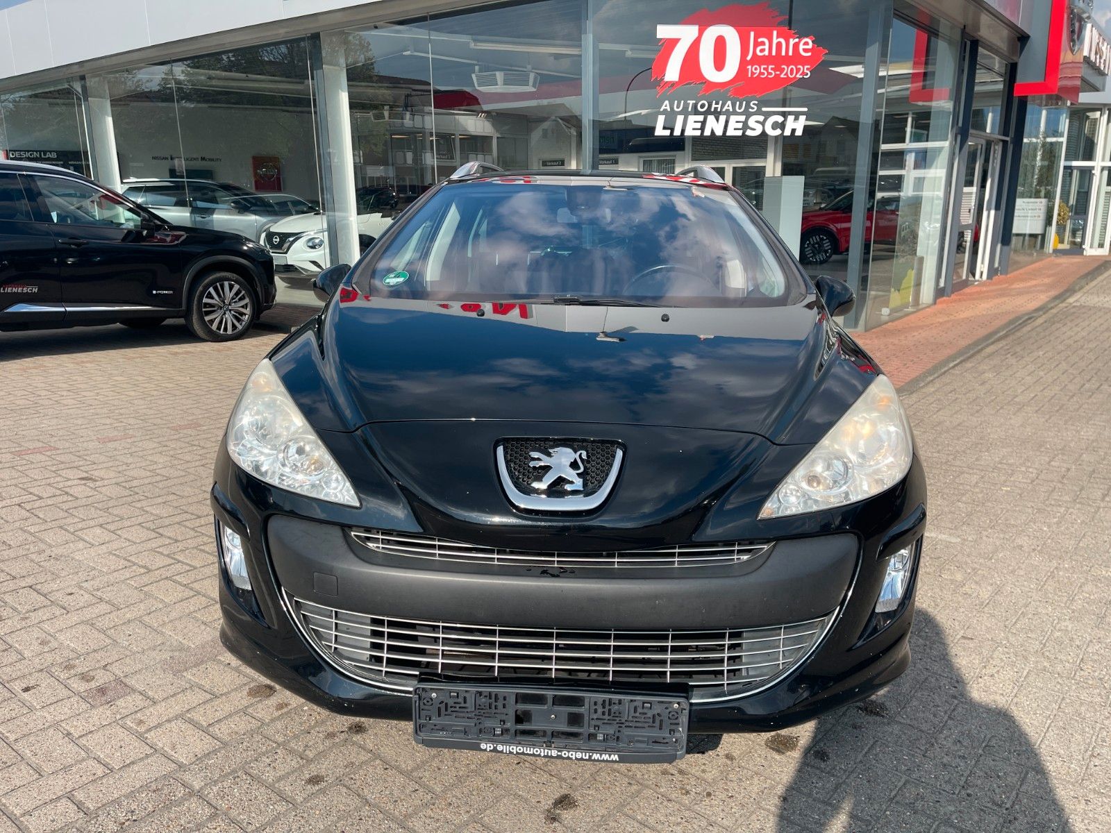 Fahrzeugabbildung Peugeot 308 SW Premium AHK 2. Radsatz