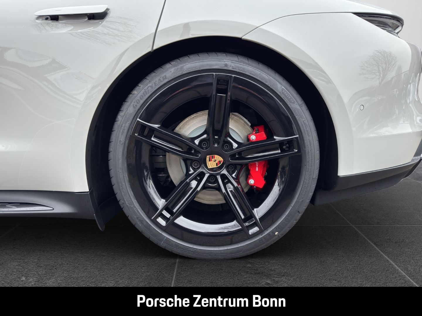 Porsche Taycan - Bild 25