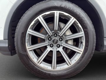 Audi Q7 - 2