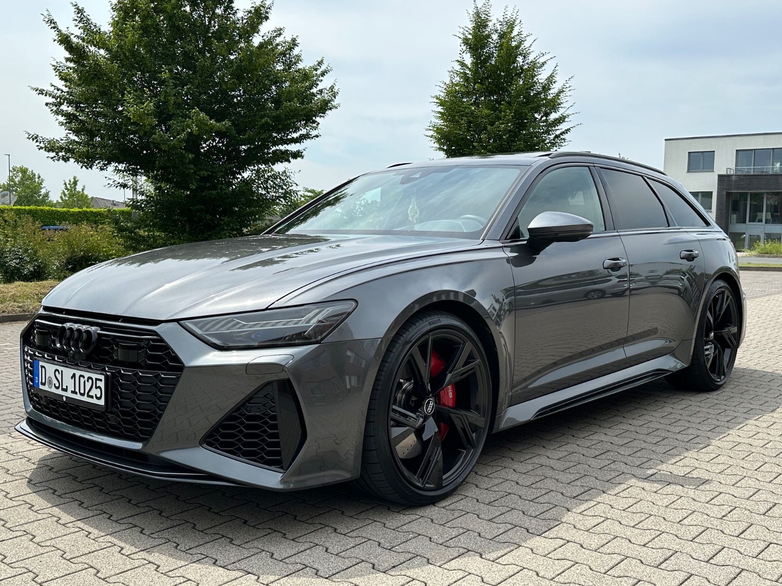 AUDI RS6 C8 Daytona Garantie Dynamikpaket Pano Matrix