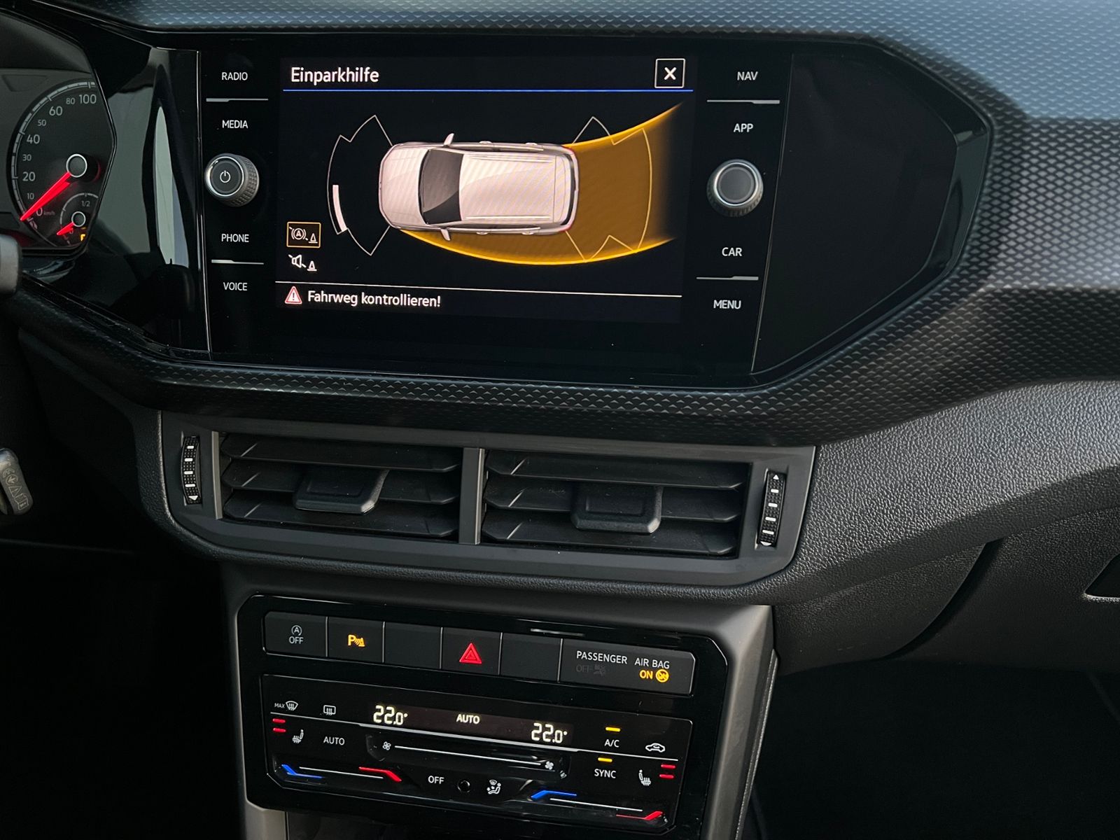 Fahrzeugabbildung Volkswagen T-Cross Life 1.0 TSI DSG *Klima, Einparkhilfe, 1