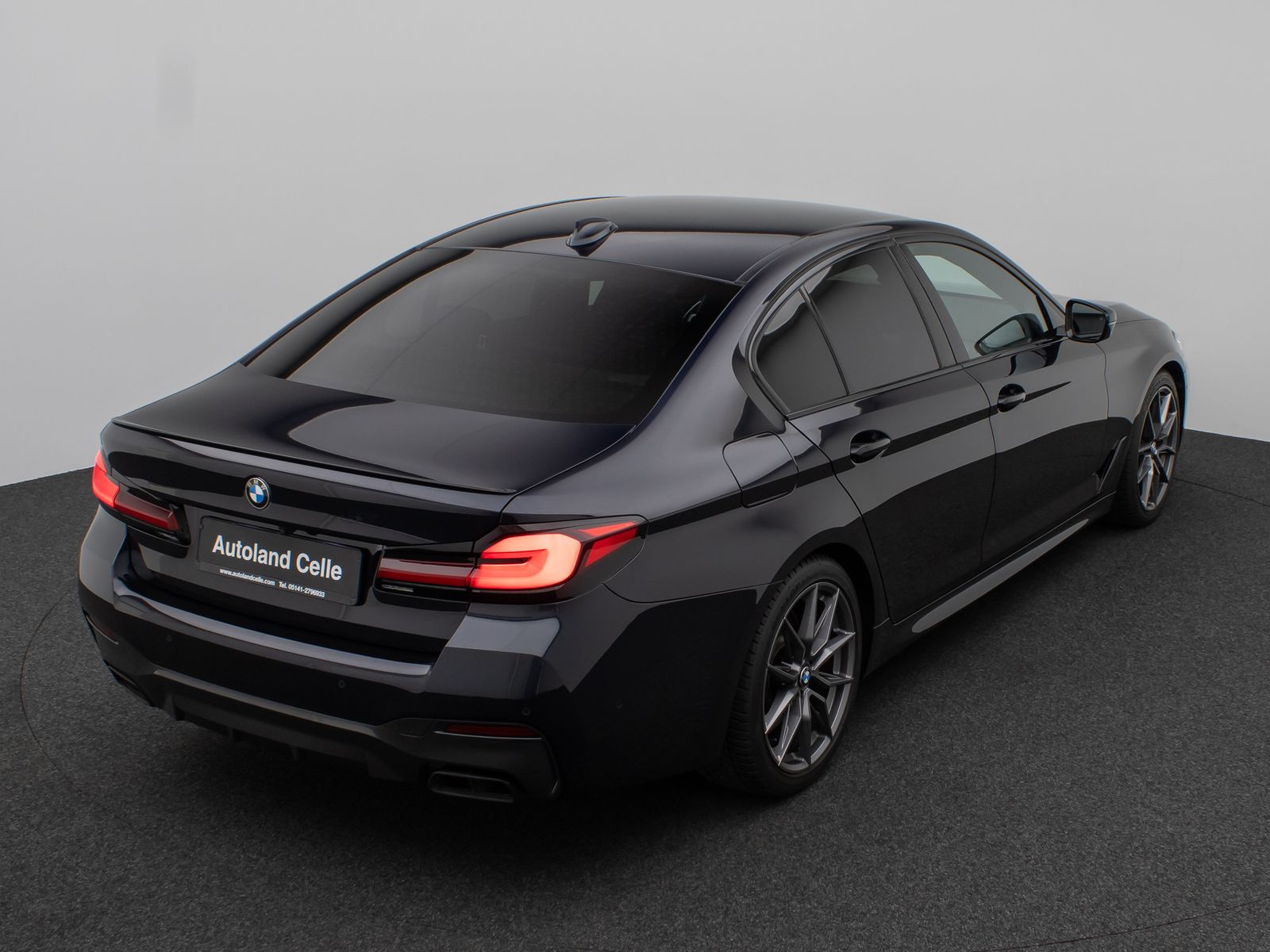 Fahrzeugabbildung BMW M550i xD Kamera Laser HUD DAB H/K 4xKlima Komfor