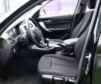 Fahrzeugabbildung BMW 120i Advantage KLIMAAUTO.|PDC|SHZ|