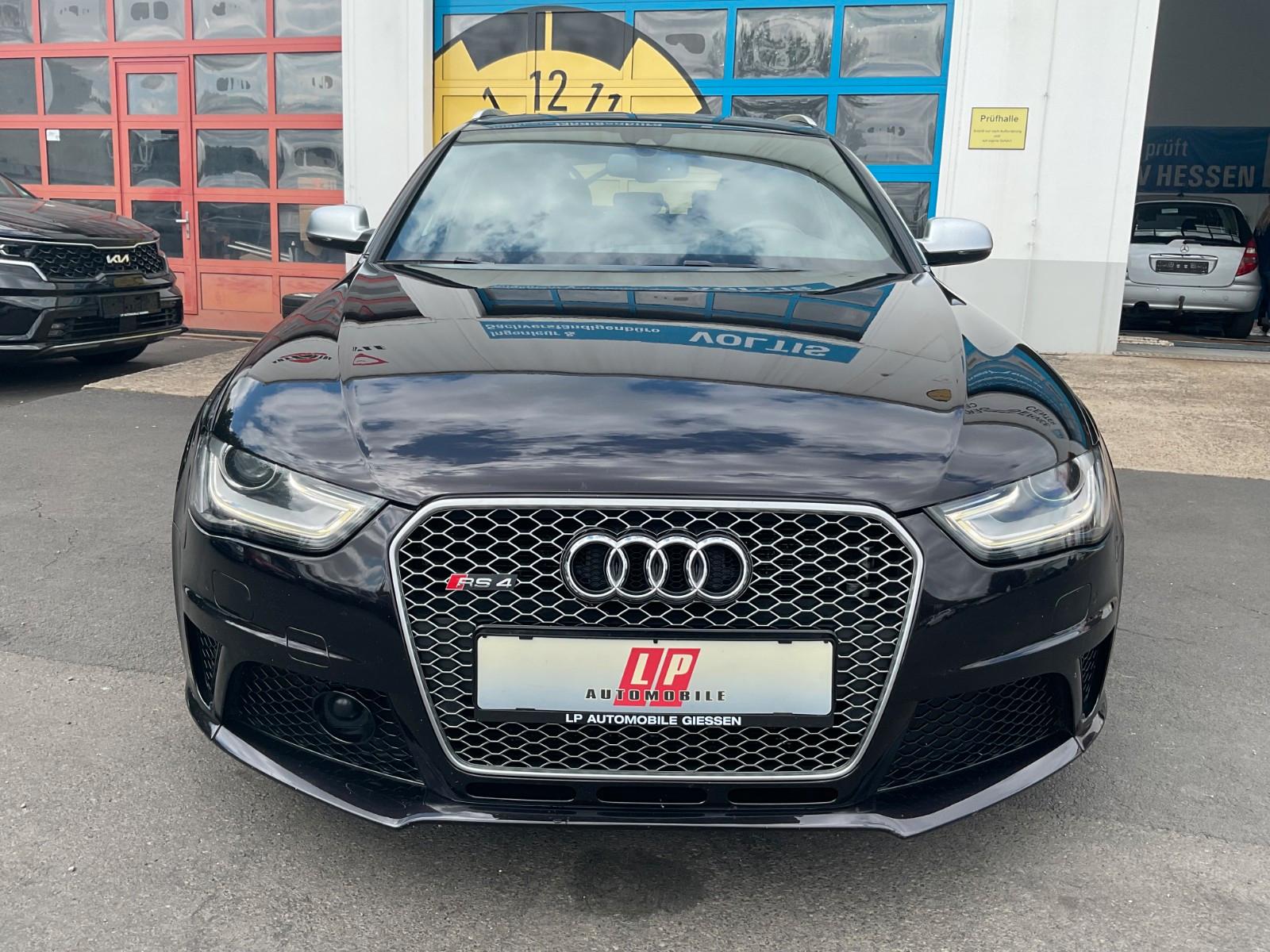 Audi RS4 Avant 4.2 FSI quattro PANO LED ACC Kamera