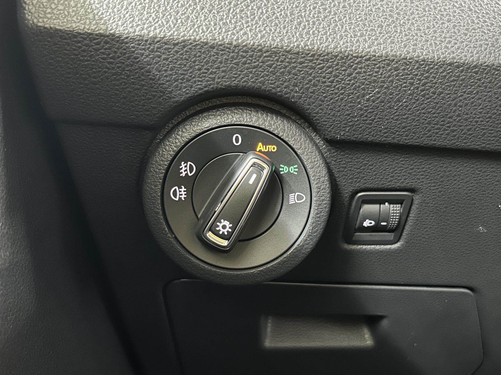 Volkswagen T6 Multivan 2.0 TDI 7-Sitze+ACC+SIDE+Kamera+AHK, миниатюра 29