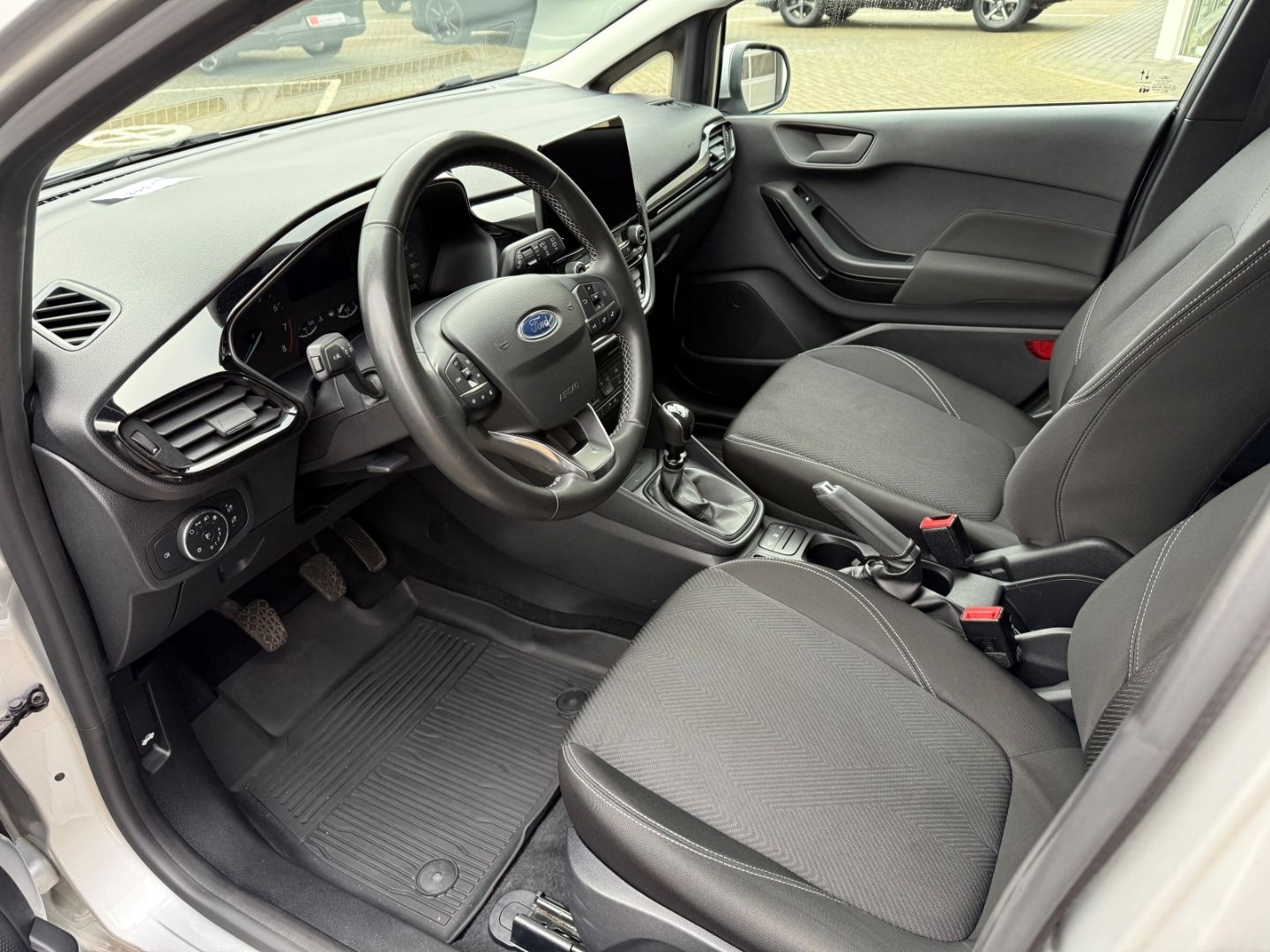 FORD Fiesta Cool Connect C & Navi LED Apple CarPlay A - Image 12