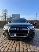 Audi Q7 3.0 TDI Quattro S line -7 Sitze
