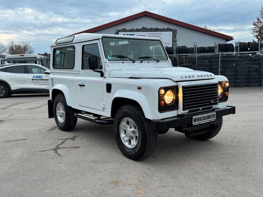 Land Rover Defender