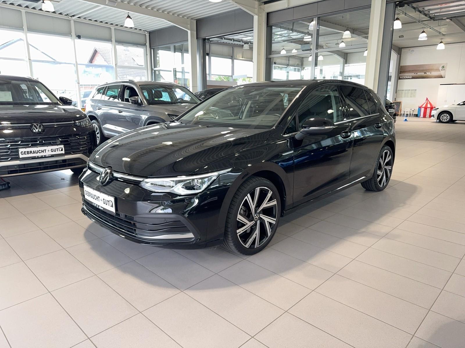 Volkswagen Golf VIII 1.5 TSI DSG STYLE Navi ACC SHZ Kam 18"