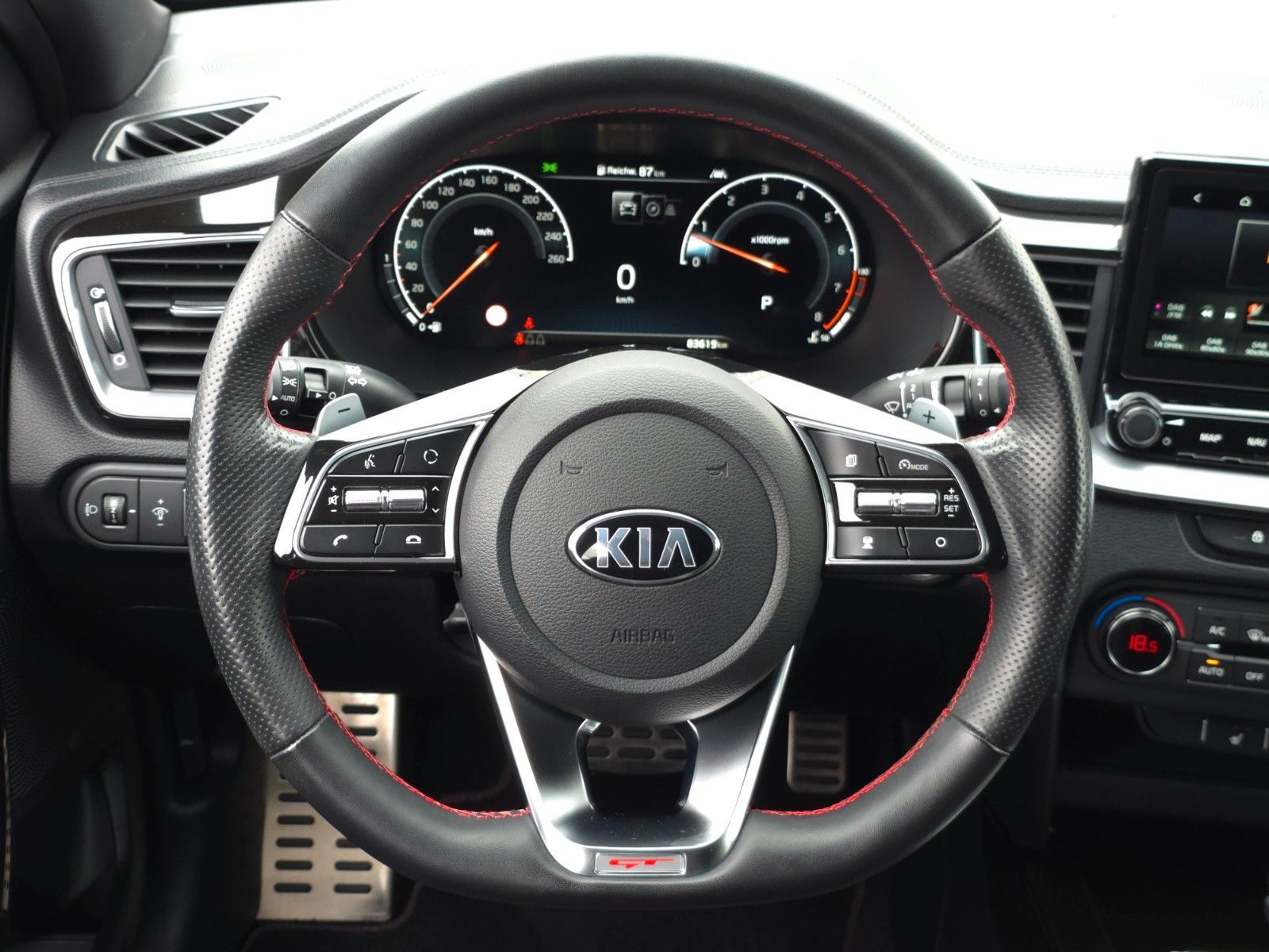 Fahrzeugabbildung Kia ProCeed 1.6 T-GDI DCT GT GD KOM NAVI Klappe