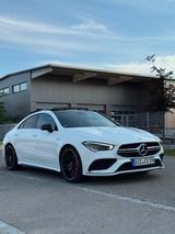 Mercedes-Benz CLA 35 AMG Mercedes /AMG lenkrad/Pano/SZH/Alcant - Mercedes-Benz CLA 35 AMG: Coupe