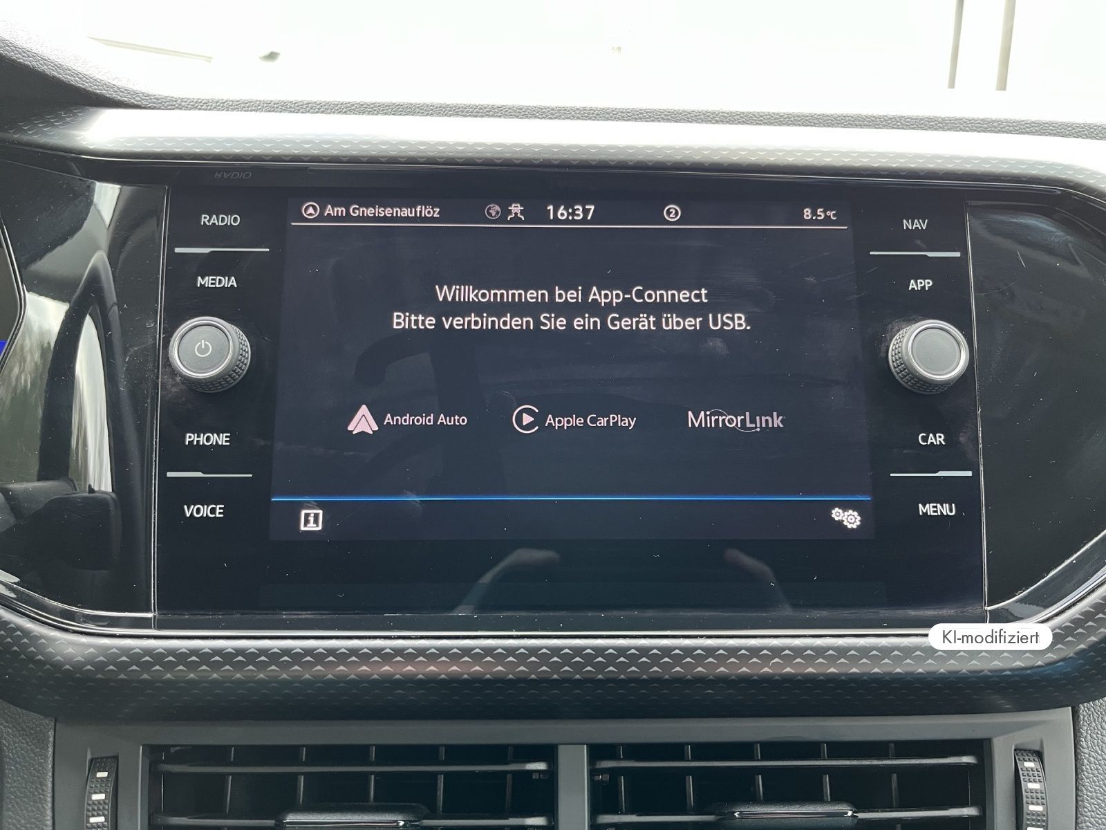 Volkswagen T-Cross - Bild 18