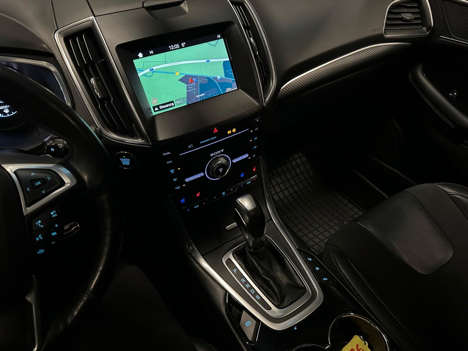 Ford Edge Sport 4x4 *Design-Paket*PANORAMA*AHK*360*