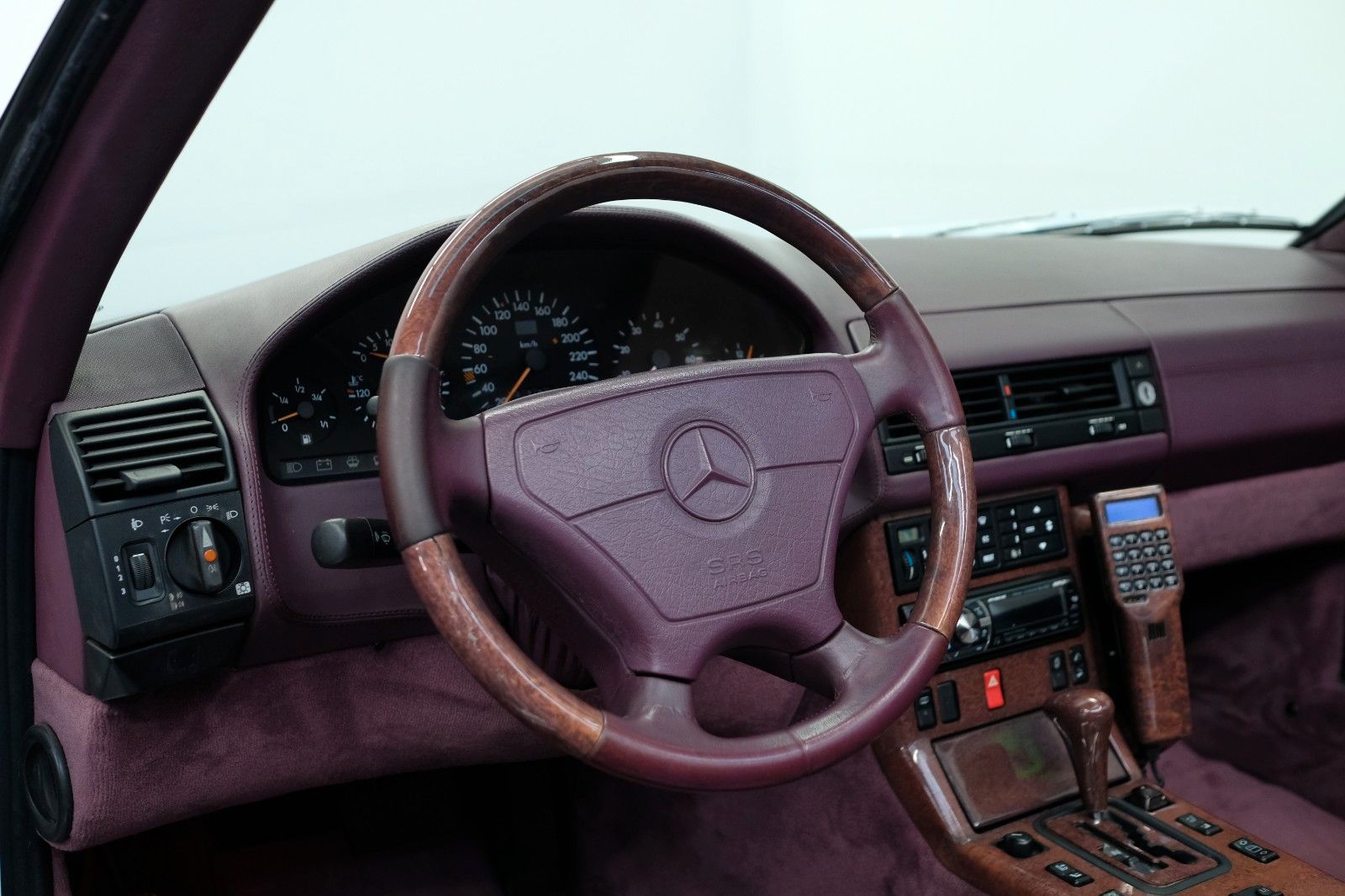 Fahrzeugabbildung Mercedes-Benz SL500 AMG 1 of 1 /NP DM 287.000,-/ 1. BESITZER