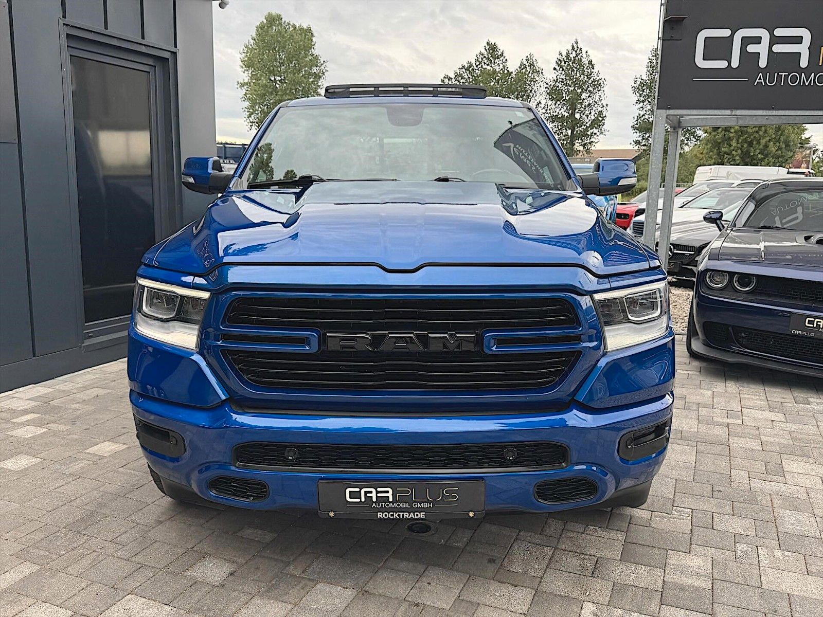 Fahrzeugabbildung Dodge RAM 5.7 V8 HEMI CrewCab 4x4 *Pano*LED* 19% MwSt.
