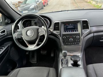 Jeep Grand Cherokee - 8