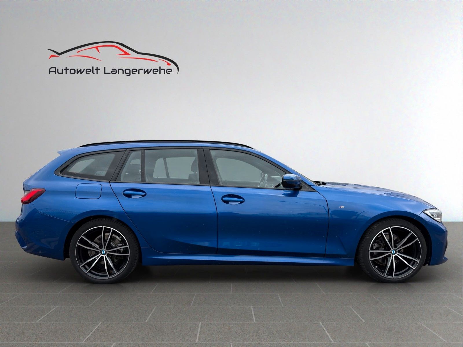 BMW 320d xDrive*M Sport*Pano*Leder*Head Up*1.Hand* foto 3