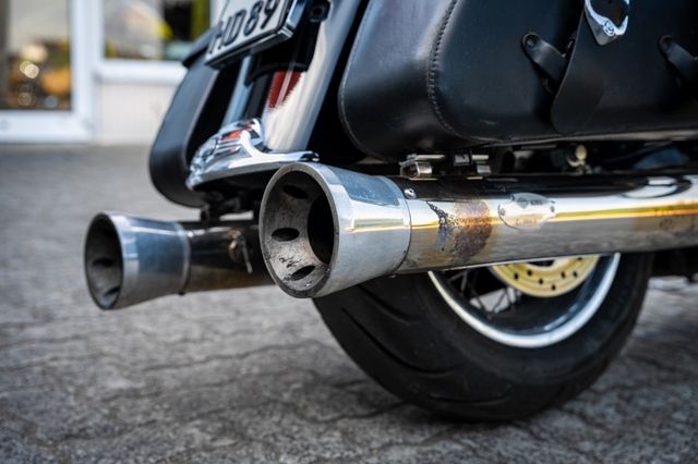 Fahrzeugabbildung Harley-Davidson FLHRC ROAD KING CLASSIC - CUSTOM PIPES