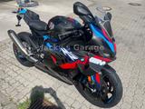 BMW M1000RR - BMW R100