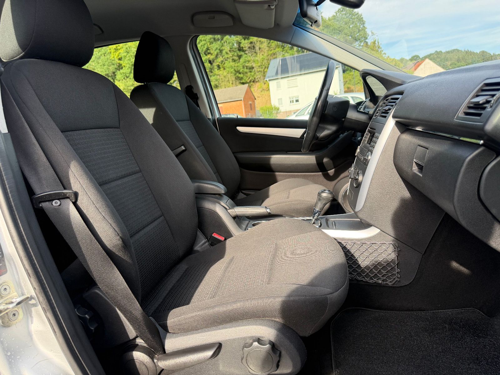 MERCEDES-BENZ B 200 CDI AUTOMATIK/NAVI/AHK/KLIMA – Foto 10
